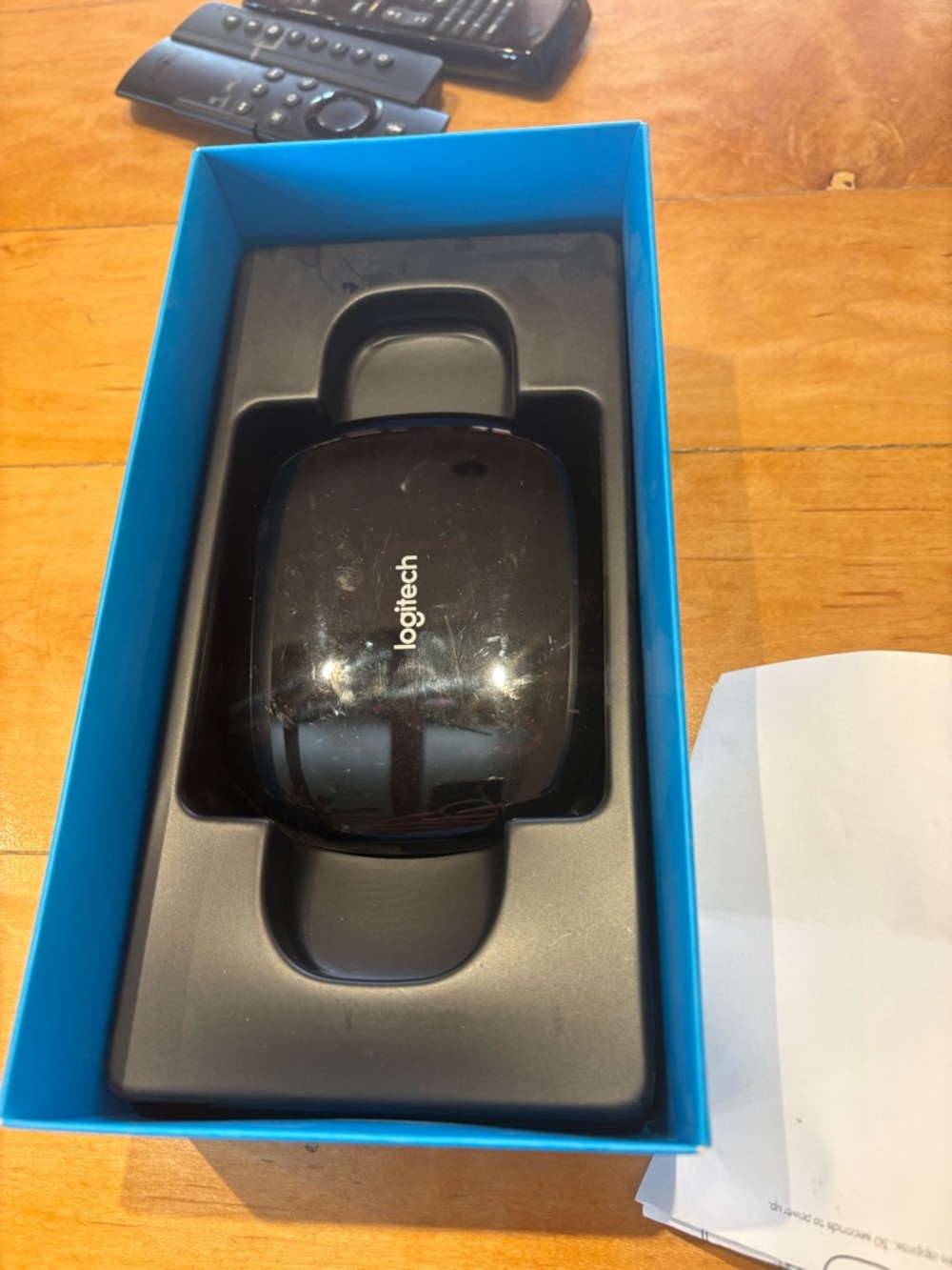 Logitech Remote (universal, programmable) - Picture 2 of 3